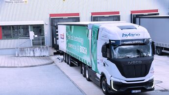 Hylane vermietet einen Lkw von Iveco für das Bosch-Werk in Nürnberg. Das Fahrzeug ist mit dem Fuel Cell Power Module (FCPM) von Bosch ausgestattet. Damit sollen Daten für die Weiterentwicklung gesammelt werden.