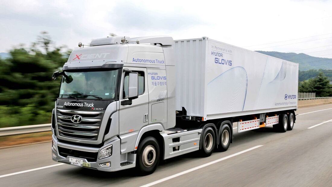 Hyundai Xcient Platooning