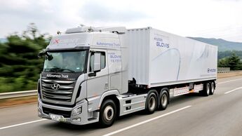 Hyundai Xcient Platooning