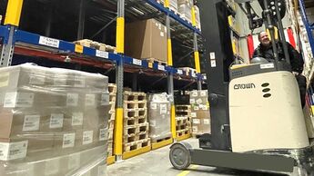Innenansicht des Pharma-Lagers von Movianto in Neunkirchen