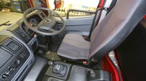 Innenraum und Cockpit des BharatBenz 3128