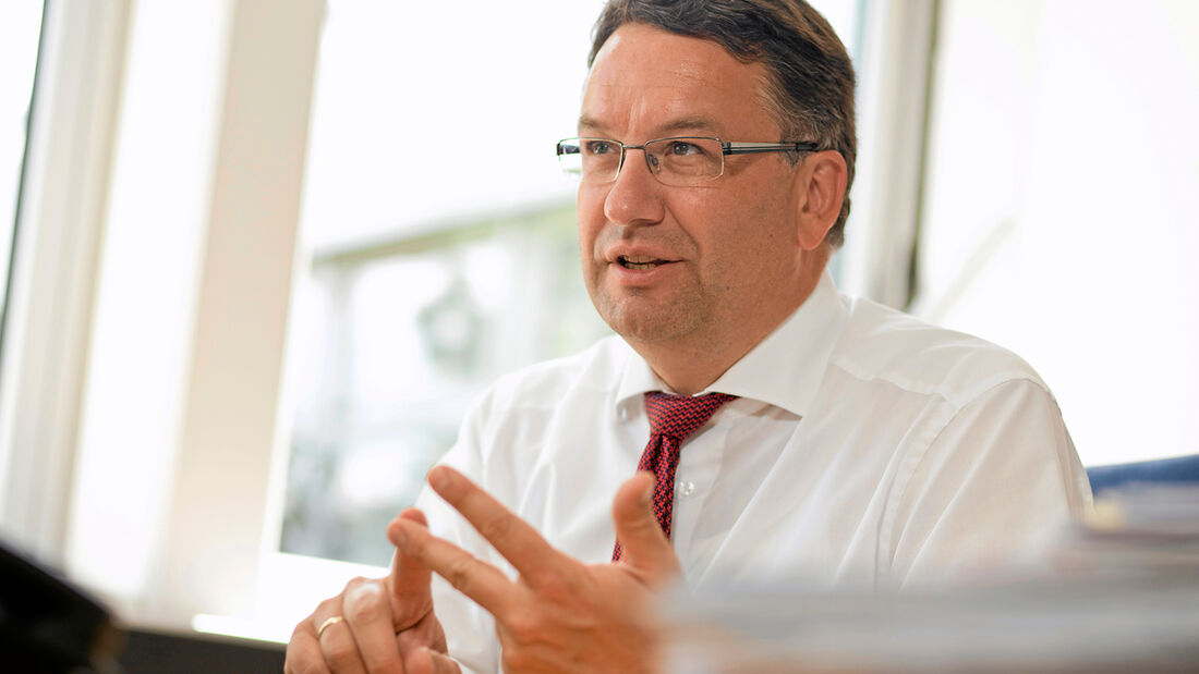 Instituts-Chef Prof. Clausen
