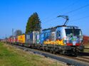 Intermodalzug von TX Logistik mit Trailern