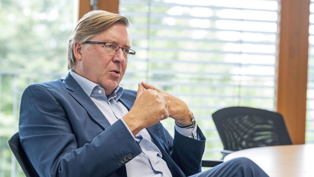 Interview Karl-Heinz Neu, Geschäftsführer Cargobull Telematics