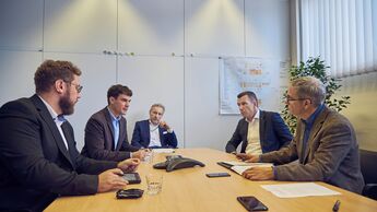 Interview Mercedes eActros Buchner et al