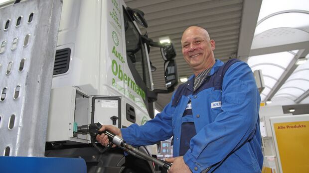 Iveco Stralis 330 E 6, Truckjob FF 7/2018, Erdgas, Baumaschinen, Tieflader.