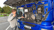 Iveco Stralis AS440S44, Ölpeilstab, Ölstandcheck, Frontklappe