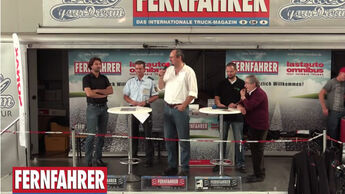 Jan Bergrath moderiert die Diskussionsrunde auf der NUFAM in Karlsruhe