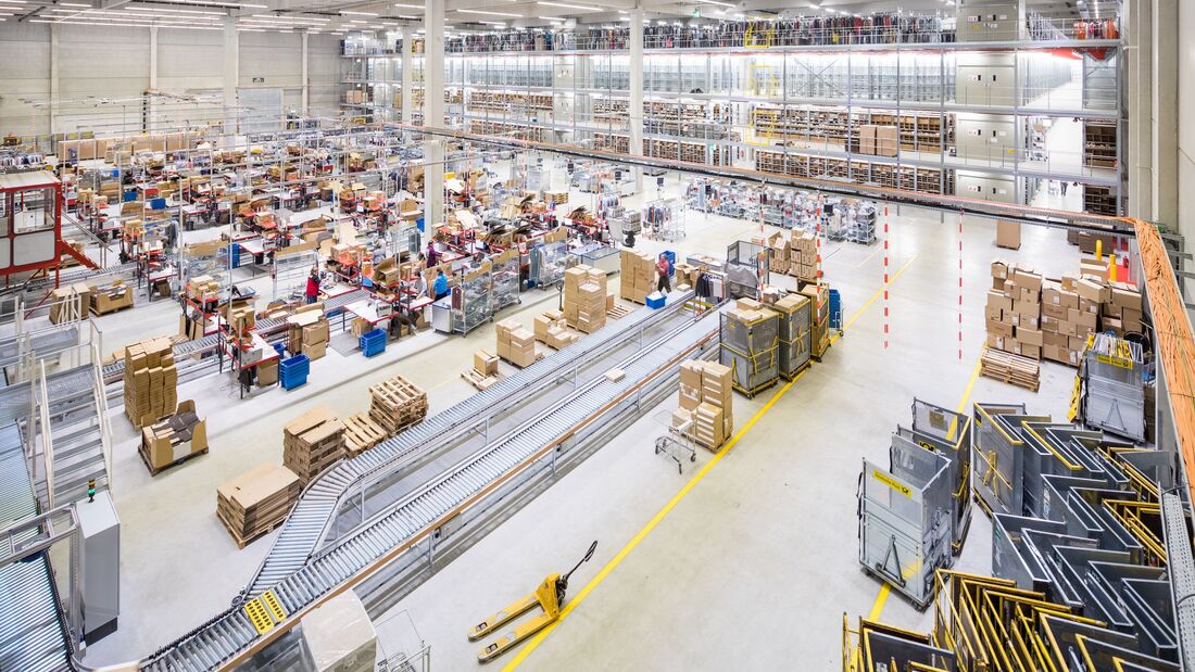 Karstadt, Fiege, Logistikunternehmen, Fiege X Log