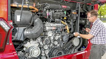 Kaufberatung Setra S 519 MD, Motor, Ölstand