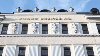 Knorr-Bremse hat im Rahmen der Jahrespressekonferenz 2026 seine Geschäftszahlen für das Jahr 2025 vorgestellt.