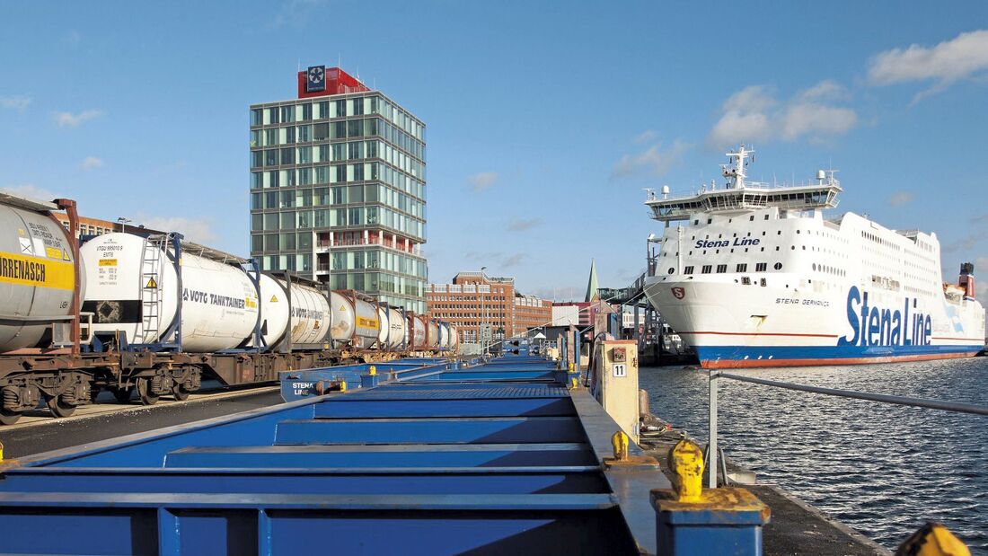 Kombiverkehr, Kiel, Stenaline, Zugverladung