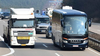 Kommentar zur Forderung nach einem höheren Tempolimit für Reisebusse