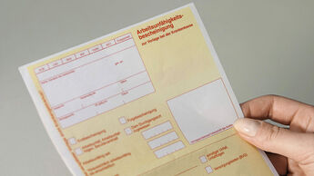 Krankmeldung, Arbeitsunfähigkeitsbescheinigung