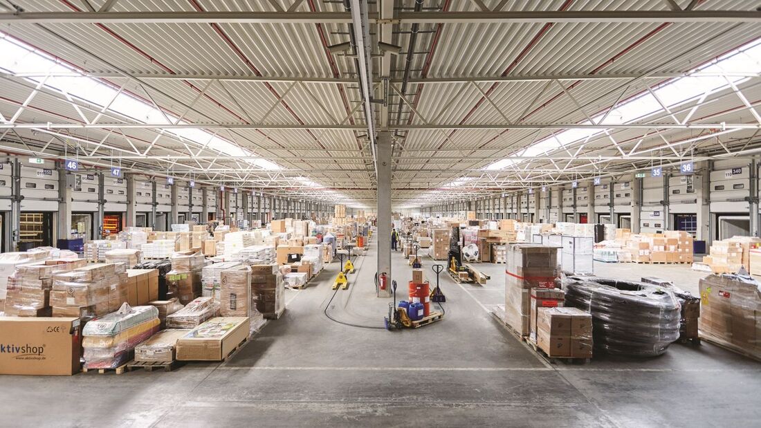 Krefeld, DSV Road, Hub
