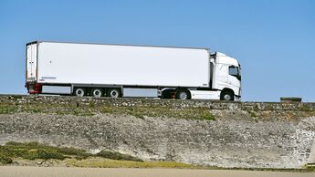 Kühltrailer Kühlauflieger Sattelauflieger Chereau
