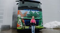Künftig ziert das Design von Anja, der Gewinnerin des Volvo Trucks Mallwettbewerbs, einen FH Aero.