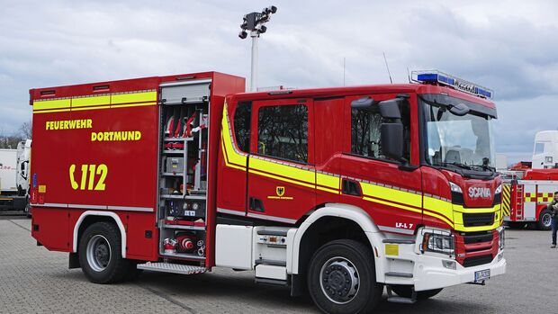 LF-L, Wiss, Feuerwehr Dortmund, Scania P360, neue Crew Cab, FF 7/2020.