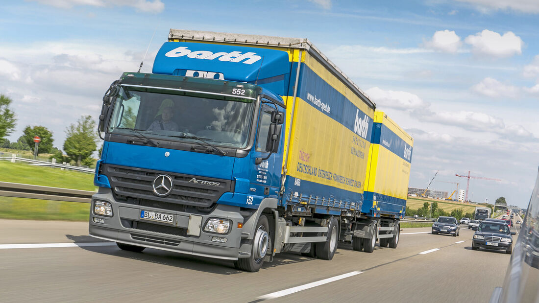 LKW-Fahrt mit Winfried Hermann bei Spedition Barth