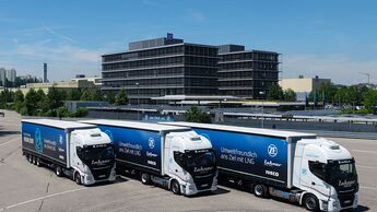 Lakner fährt mit LNG-Lkw von Iveco für ZF.