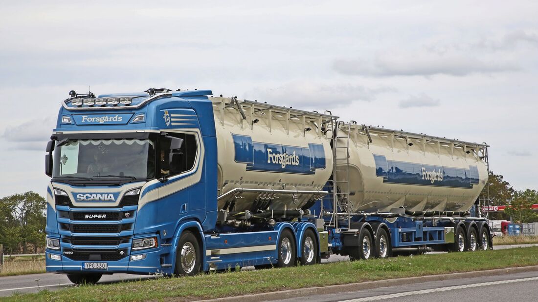 Lang-Lkw