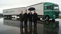 Lang-Lkw und Politiker