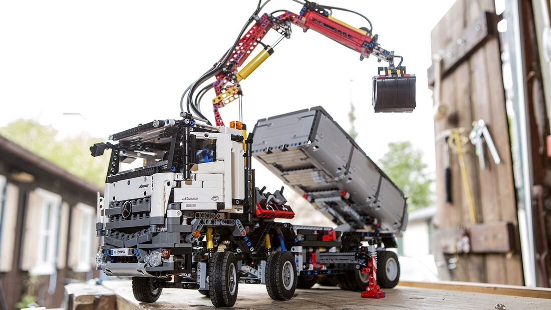 Lego Arocs