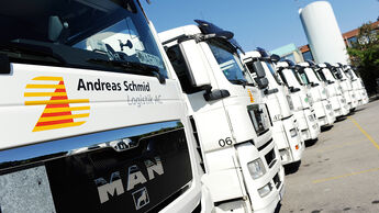 Lkw-Flotte von Andreas Schmid Logistik in Gersthofen.