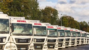 Lkw-Flotte von Heuel Logistics