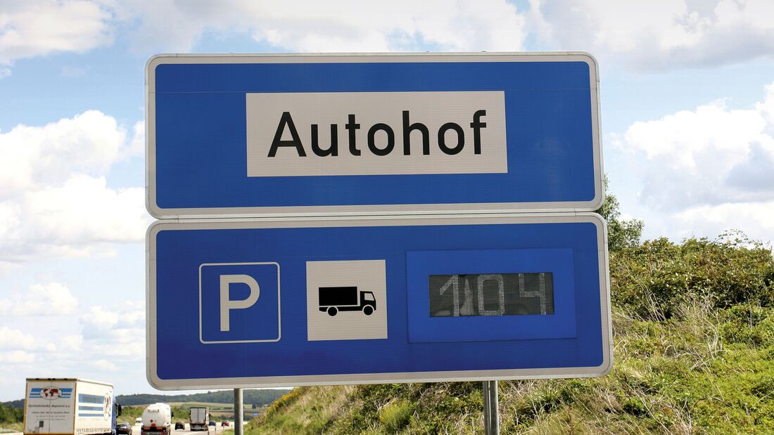 Lkw Parkplatz Anzeige Stellplatz Anzeigetafel an der A6 bei Bad Rappenau 24-Stunden-Autohof