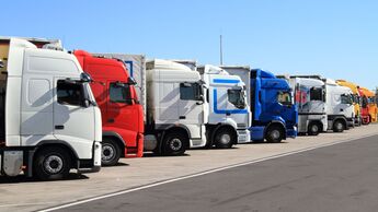 Lkw, Parkplatz, Fahrer, Rasthof, Ruhezeit