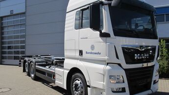 Lkw der BwFuhrparkService