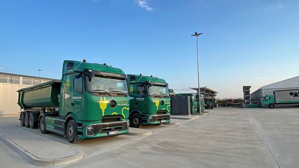 Lkw in Hof, Beuerlein Gruppe