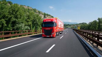 Lkw von Arcese in Italien