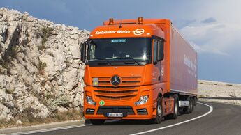 Lkw von Gebrüder Weiss in Russland