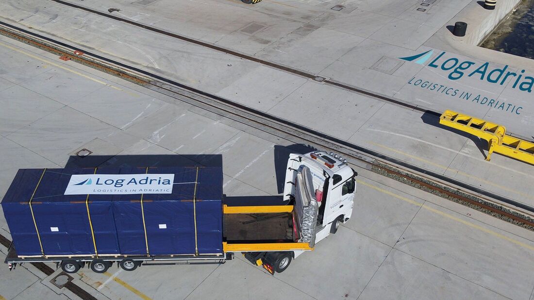 Lkw von Log Adria