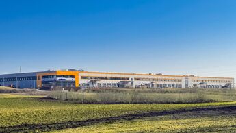 Logistikcenter Wildberg 2 von Schuon in der Außenansicht
