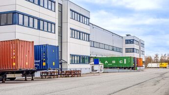 Logistikimmobilie von Garbe Industrial im Gewerbegebiet Nordport in Norderstedt. Toolport nutzt dort rund 18.500 Quadratmeter Fläche.