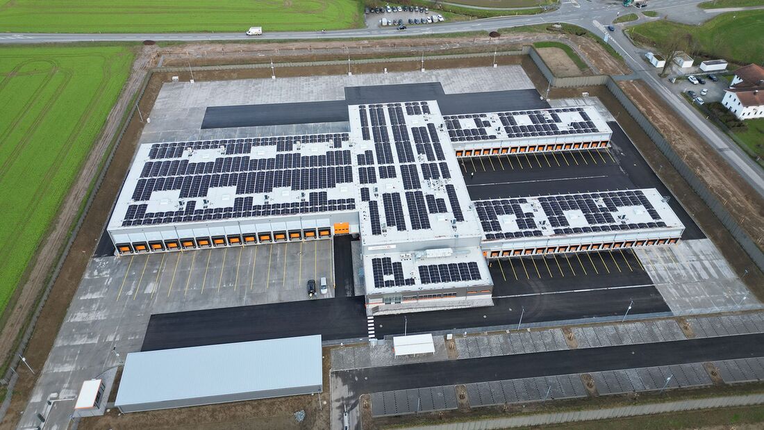 Logistikzentrum von Transoflex in Steinach