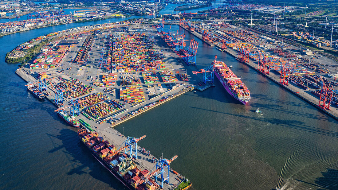 Luftbild Waltershofer Hafen mit CTB und Eurokai