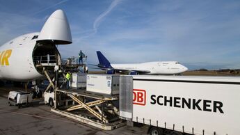Luftfracht, Schenker, Beladen, Flughafen