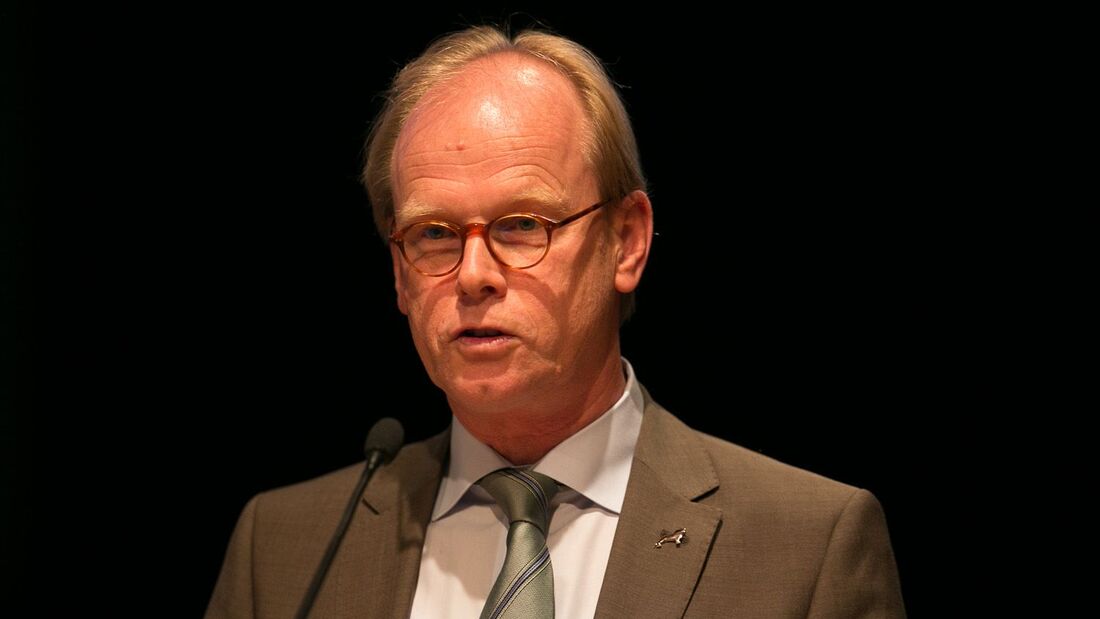 MAN, MAN Vice President Ben Krjaaijenhagen auf dem Zukunftskongress von lastauto omnibus in Ludwigsburg.