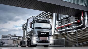 MAN TGX Individual Lion S