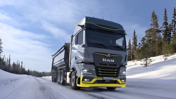 MAN hTGX mit Wasserstoff-Verbrenner
