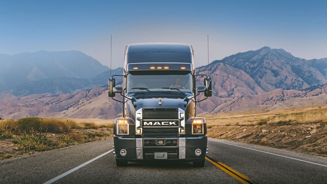 Mack Trucks Anthem 2017