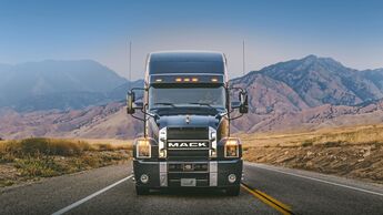 Mack Trucks Anthem 2017