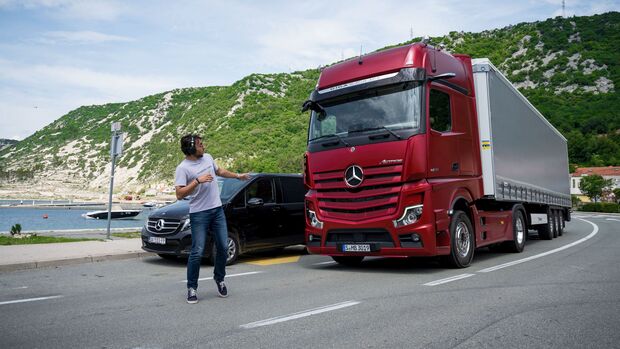 Mercedes-Benz Actros, Modelljahr 2018

Mercedes-Benz Actros, model year 2018