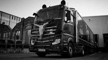 Mercedes-Benz Actros Promo-Tour The BossHoss Black is Beautiful