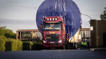 Mercedes-Benz Actros transportiert Druckbehälter