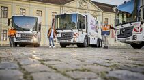 Mercedes-Benz Econic mit „High Visibility Fahrerhaus“ mit tief gezogener Panoramascheibe und bodentiefer Verglasung der Beifahrertür, Abbiege-Assistent und Active Brake Assist 3 sammeln den Abfall im Kreis Ludwigsburg.
